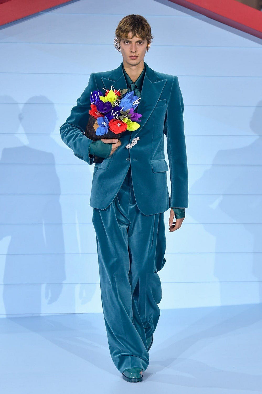 Louis Vuitton presenta su colección Primavera/Verano 2022: una invitación  al Grand Bal del Tempo