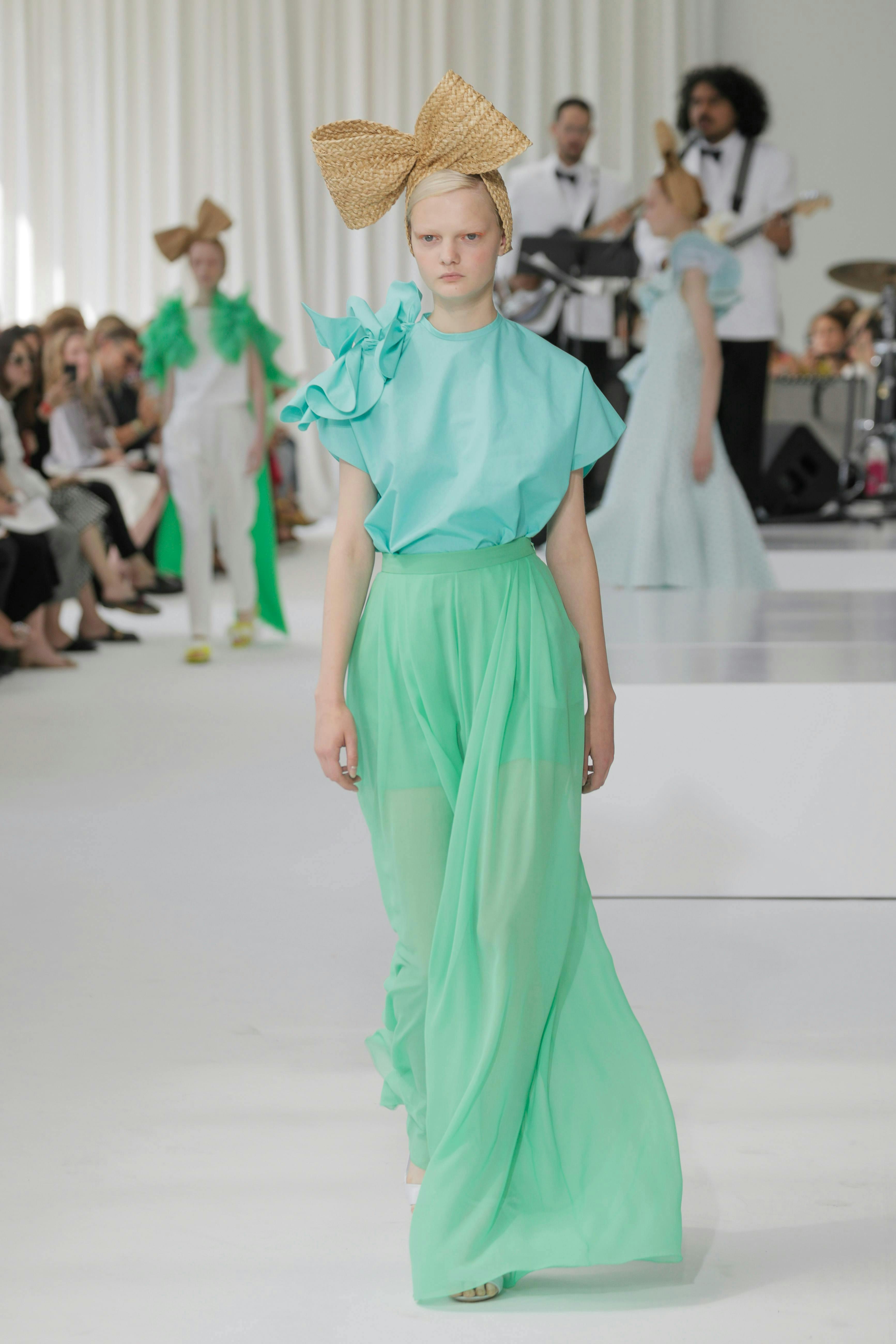 2018 catwalk delpozo fashion new york ny show spring ss18 summer clothing apparel hat robe evening dress gown person wedding gown wedding