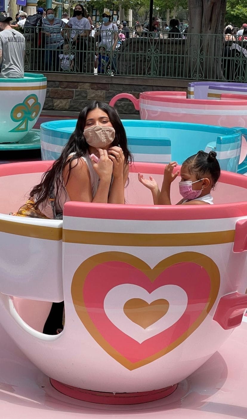 Kylie Jenner e sua figlia Stormi