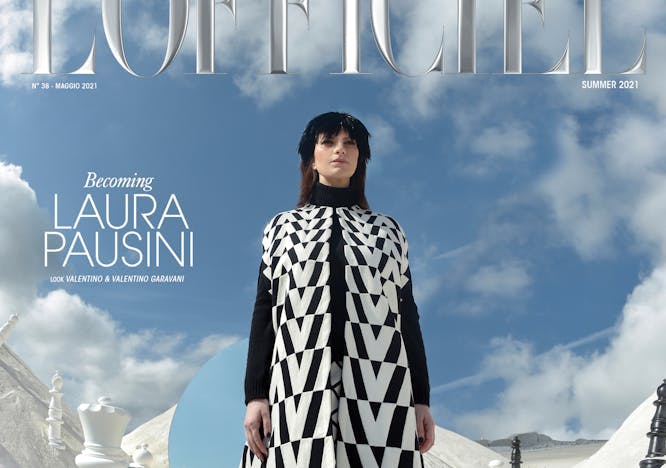 Nella foto La cover di Laura Pausini per L'Officiel Italia Women of Wonder - Issue n°38
