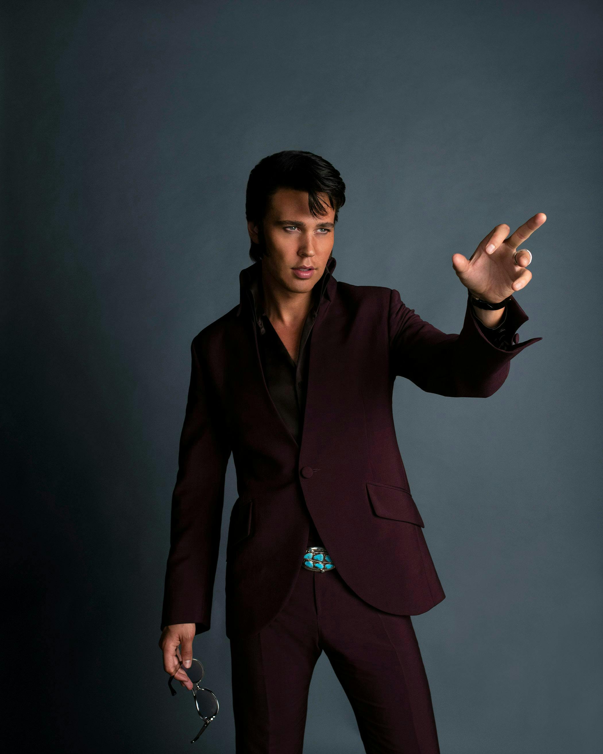 Austin Butler nei panni di Elvis nel film biopic in arrivo il 24 giugno al cinema.