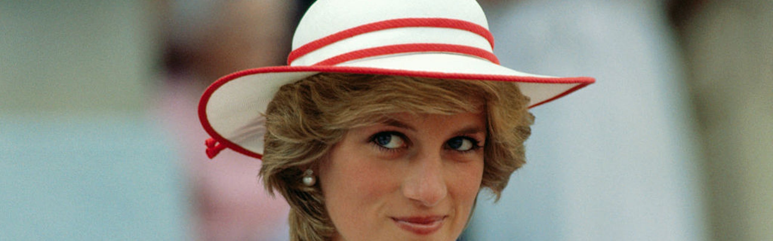 I look iconici della Principessa Diana.