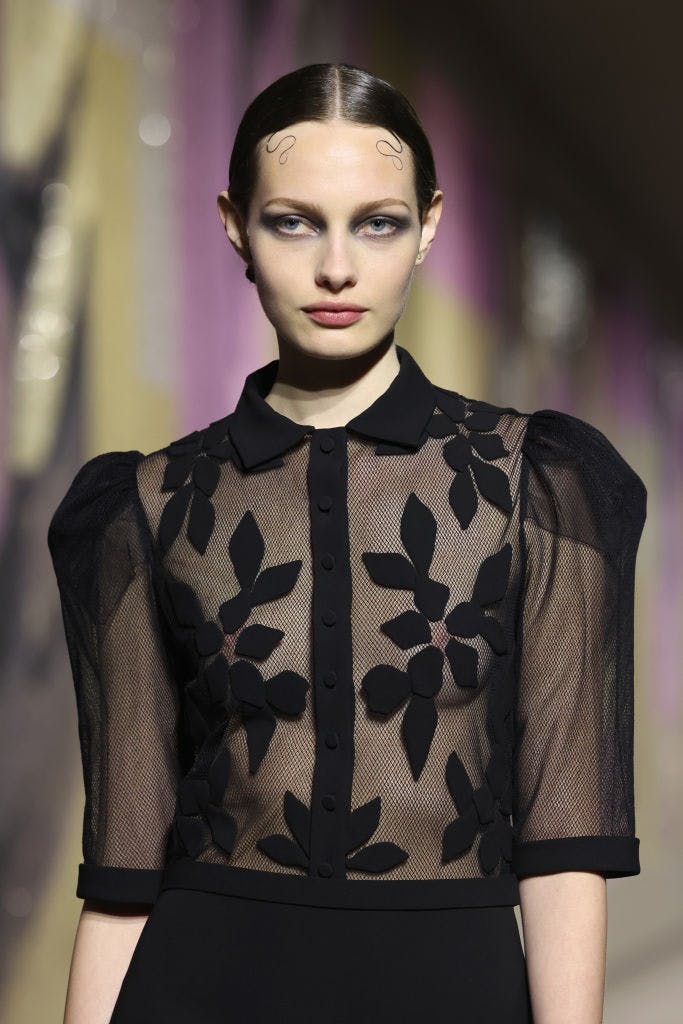 La sfilata Haute Couture primavera estate 2023 di Dior.