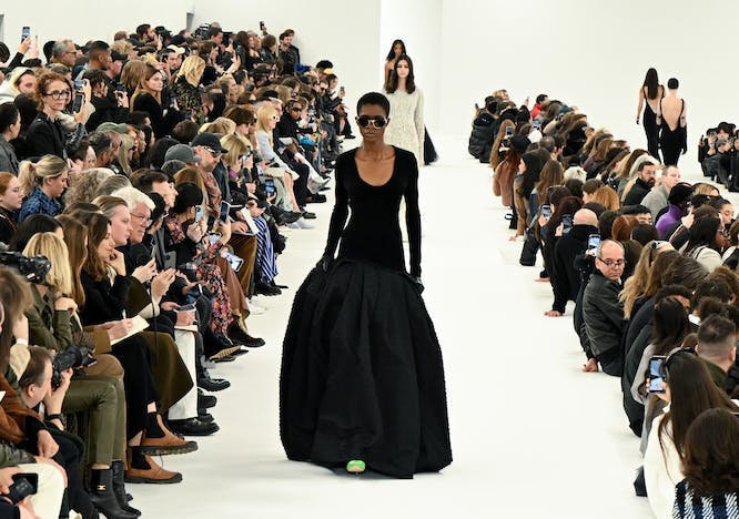 Givenchy la sfilata donna autunno inverno 2023-24