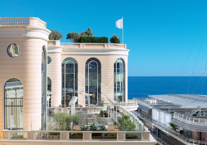 Il solarium delle Thermes Marins di Monte-Carlo (Courtesy Thermes Marins/Société des Bains de Mer)