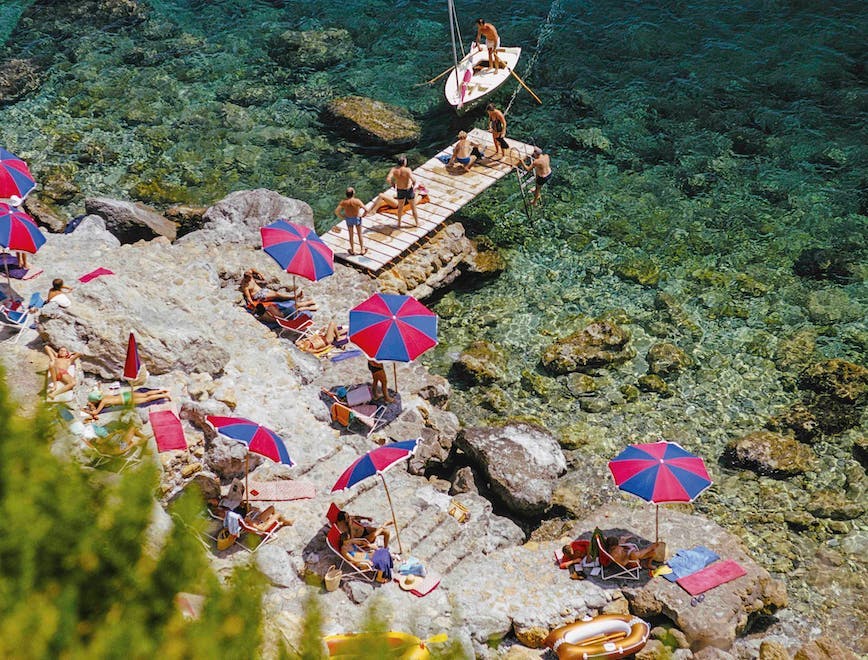 Fashion Eye Italian Rivieras by Slim Aarons (Courtesy of Louis Vuitton)