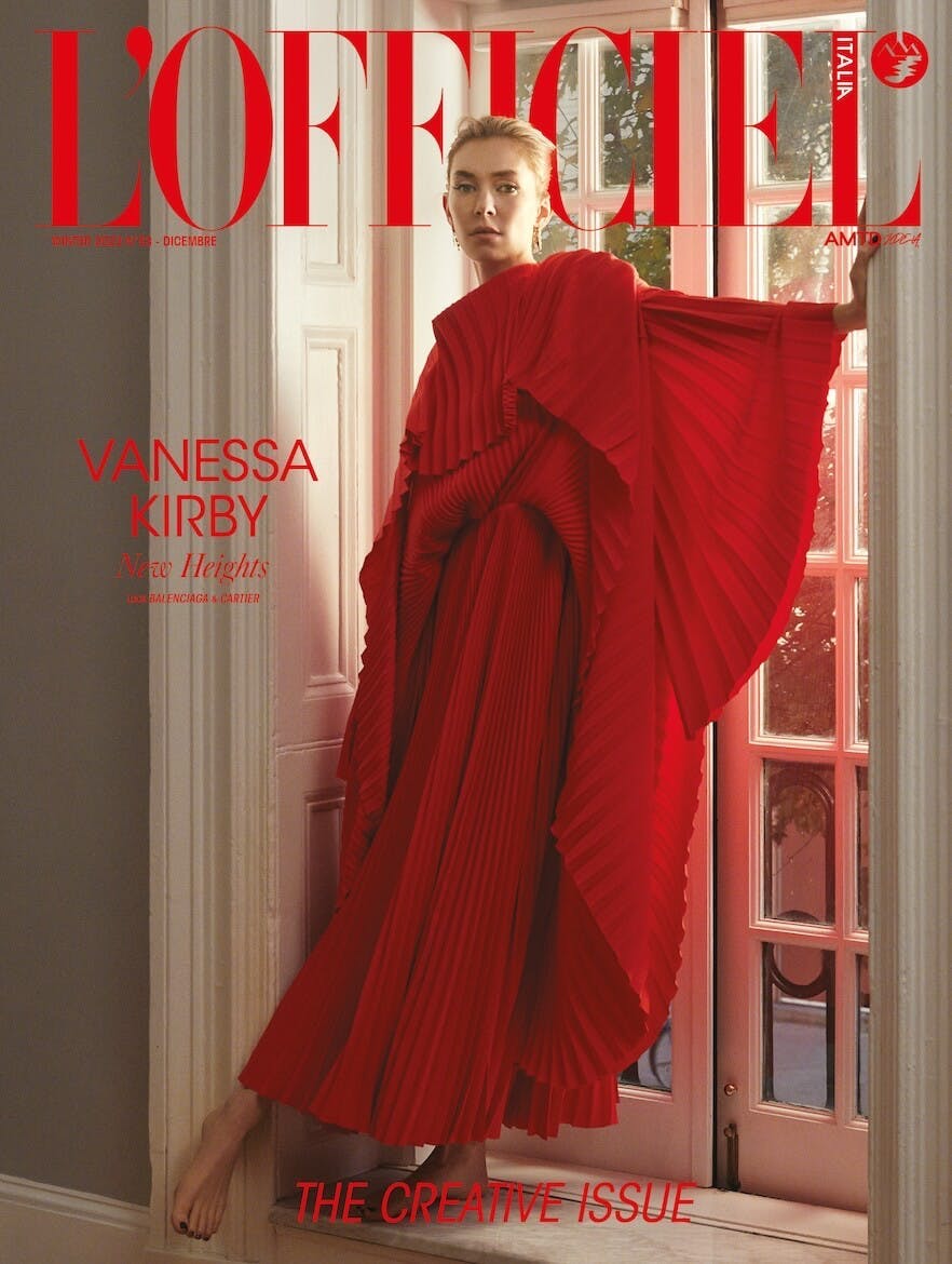 L'Officiel Italia Dicembre 2023 - Vanessa Kirby Cover