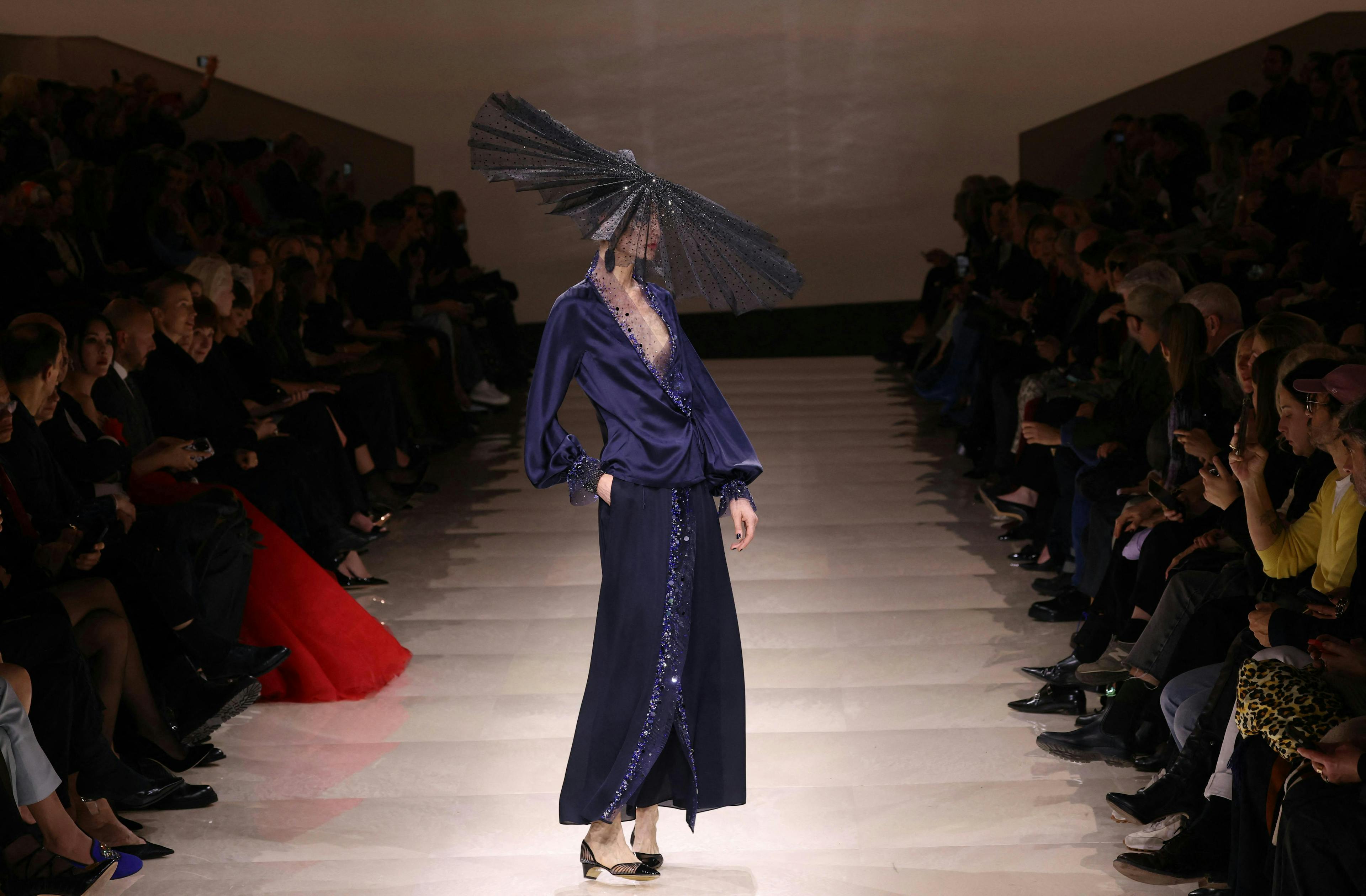 Giorgio Armani Privé la collezione haute couture primavera estate 2024