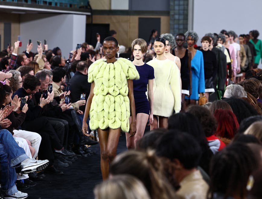 JW Anderson la sfilata donna autunno inverno 2024-25 alla London Fashion Week (Getty Images)