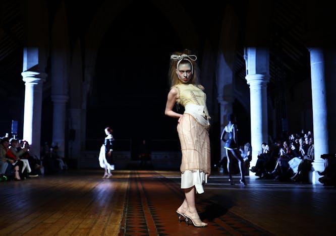 Dilara Findikoglu la sfilata autunno inverno 2024-25 alla London Fashion Week (Getty Images)