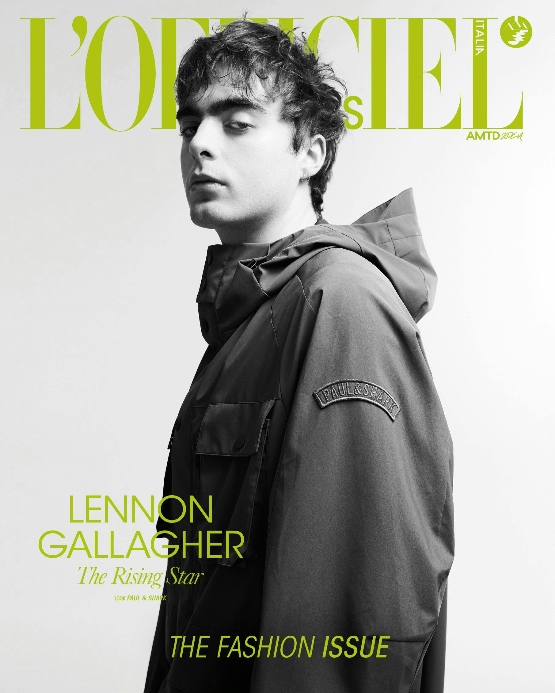 Lennon Gallagher in cover indossa PAUL & SHARK